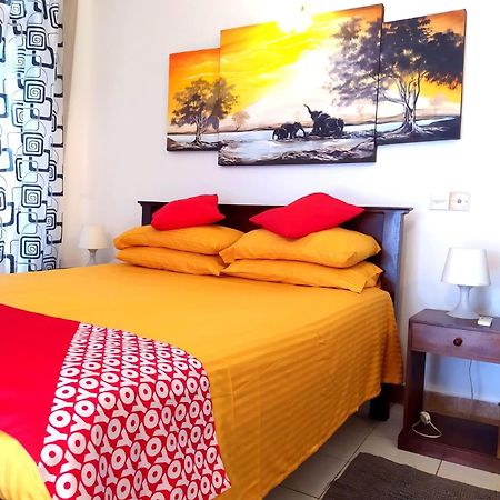 Oyo 459 Barasti Beach Resort カルータラ エクステリア 写真