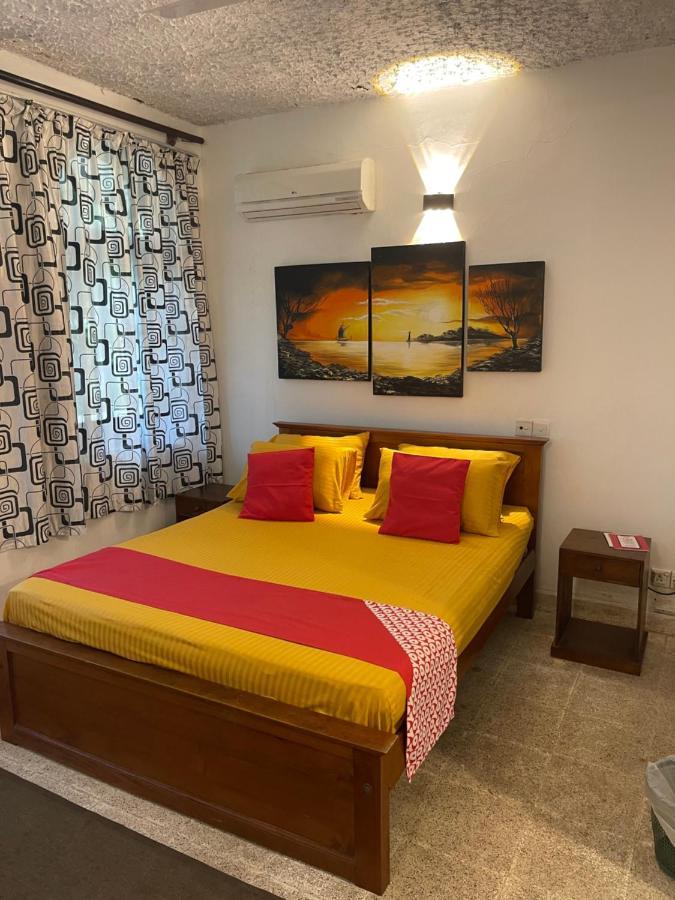 Oyo 459 Barasti Beach Resort カルータラ エクステリア 写真