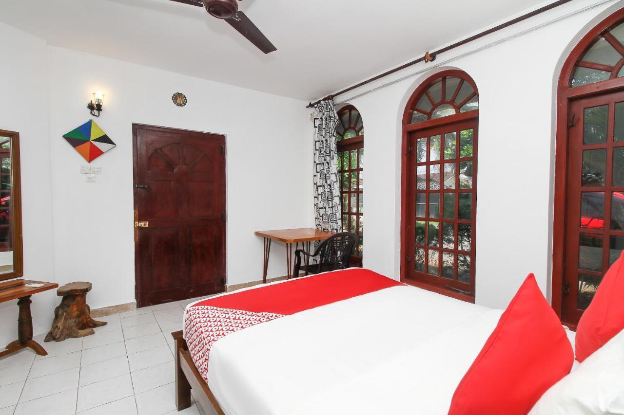 Oyo 459 Barasti Beach Resort カルータラ エクステリア 写真