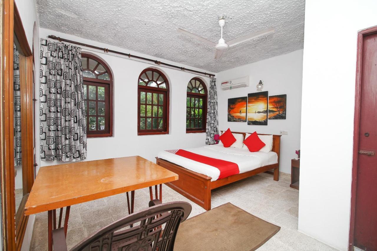 Oyo 459 Barasti Beach Resort カルータラ エクステリア 写真