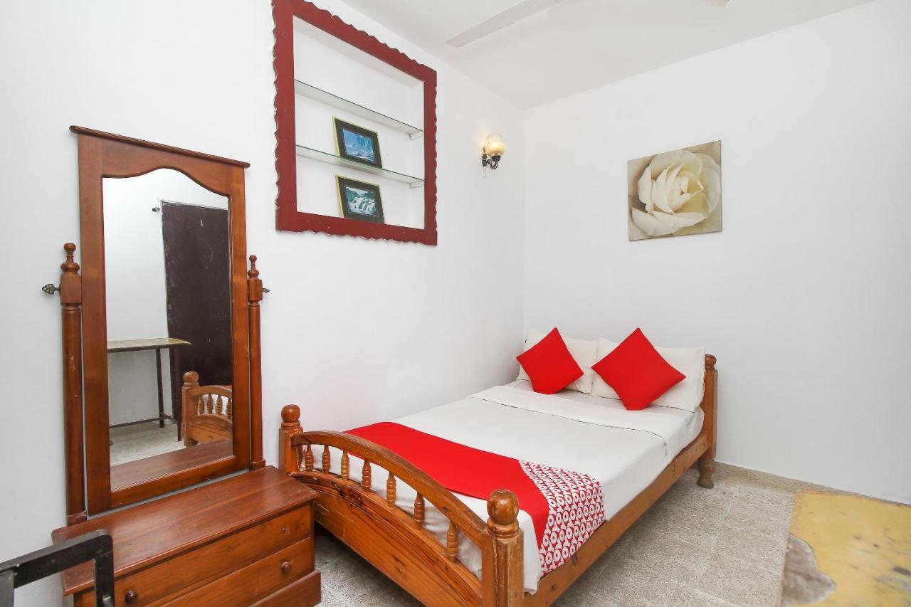 Oyo 459 Barasti Beach Resort カルータラ エクステリア 写真