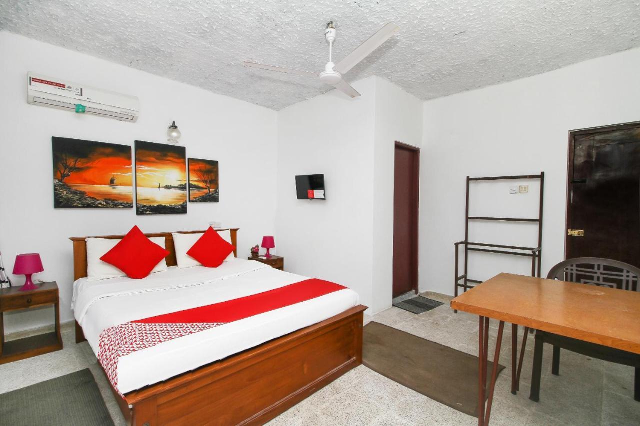 Oyo 459 Barasti Beach Resort カルータラ エクステリア 写真