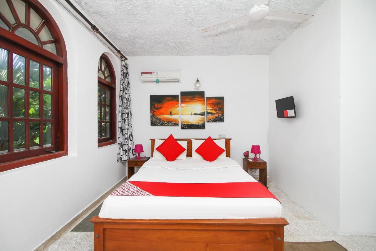 Oyo 459 Barasti Beach Resort カルータラ エクステリア 写真